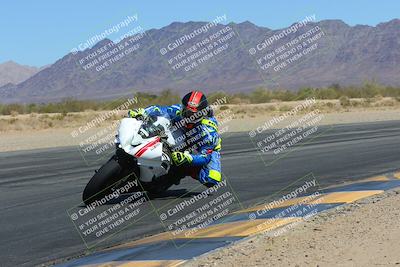 media/Mar-24-2025-Moto Forza (Mon) [[57ce5c5cff]]/1-Advanced Group/Session 3 (Turn 6 Inside)/